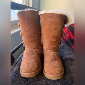 Tall chestnut Bailey uggs